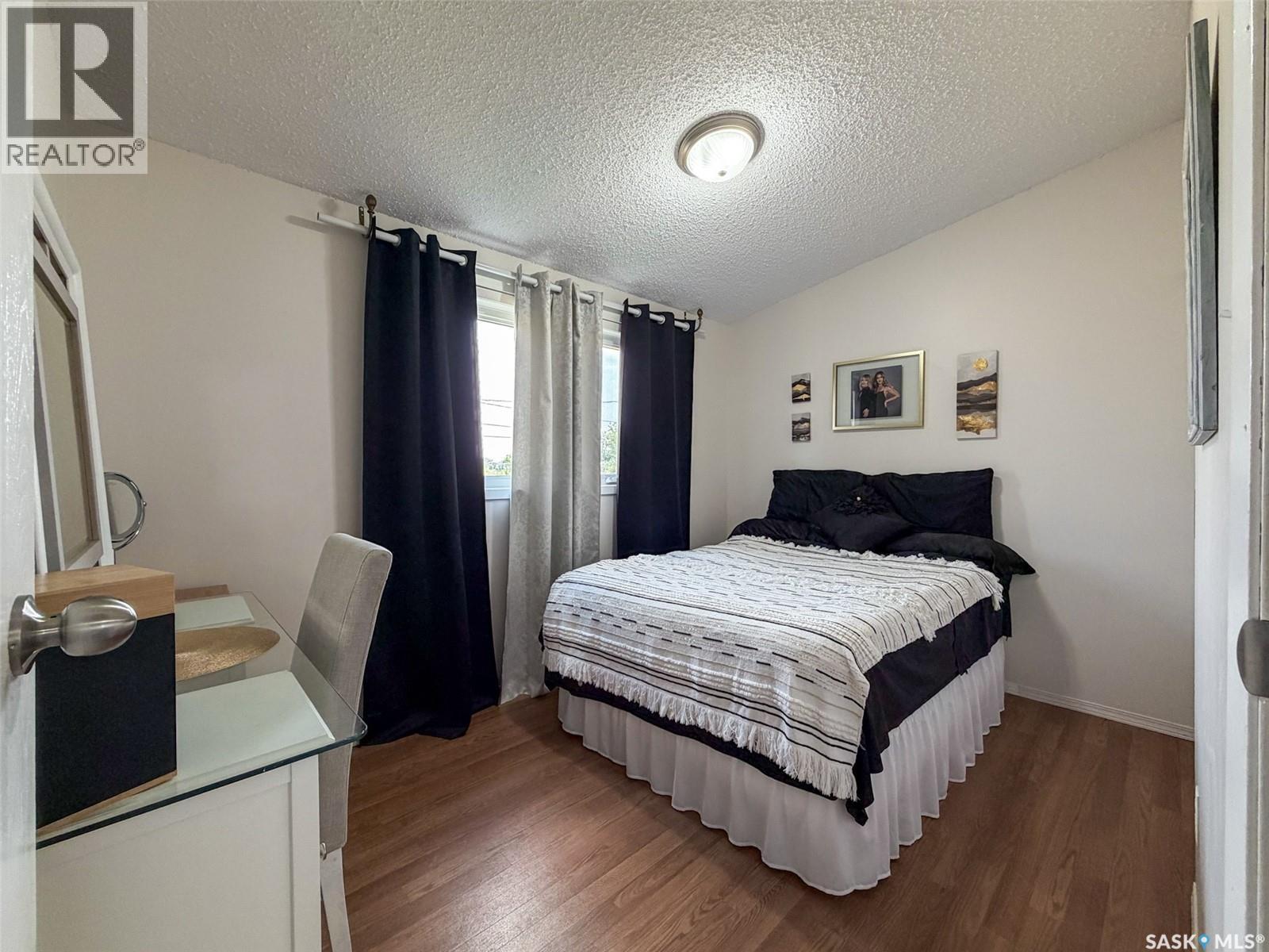 129 Ash Avenue N, Eastend, Saskatchewan  S0N 0T0 - Photo 22 - SK047118
