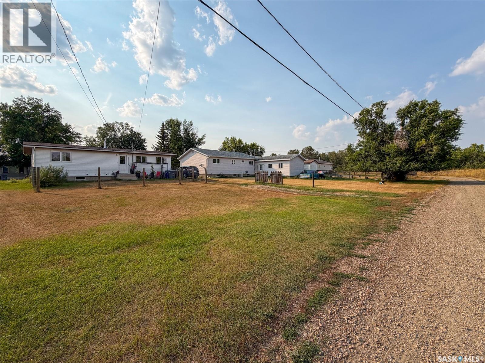 129 Ash Avenue N, Eastend, Saskatchewan  S0N 0T0 - Photo 40 - SK047118