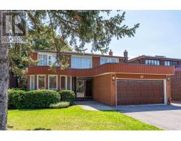 17 TWIN CIRCLE COURT, Toronto, Ontario