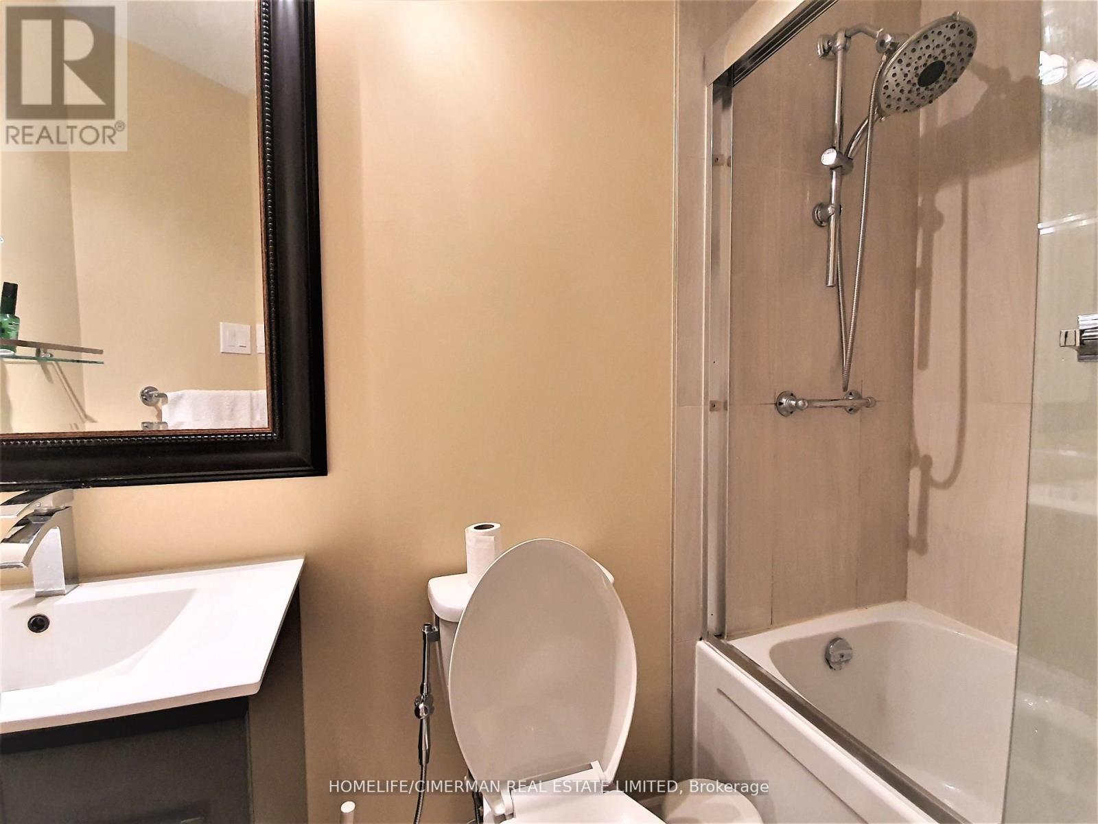 Upper - 312 Harewood Boulevard, Newmarket, Ontario L3Y 6R3 - Photo 12 - N13729334