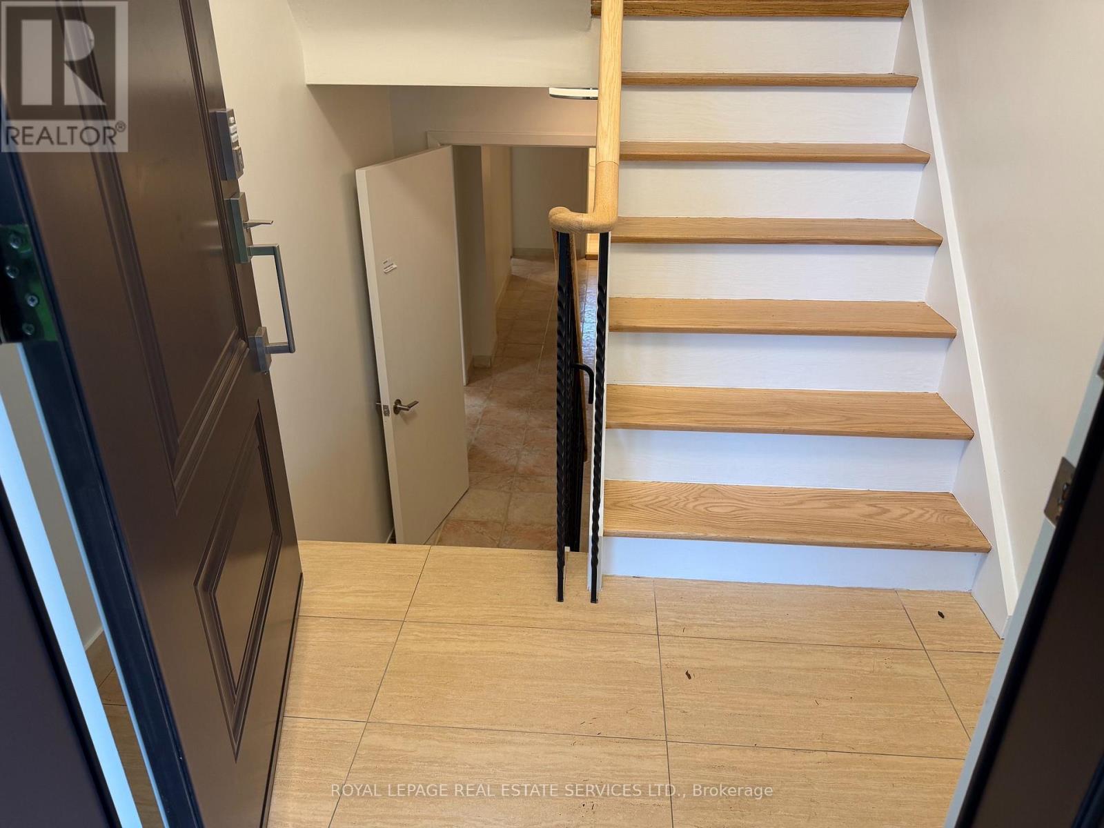 38 Jellicoe Avenue, Toronto, Ontario  M8W 1W1 - Photo 35 - W13412168