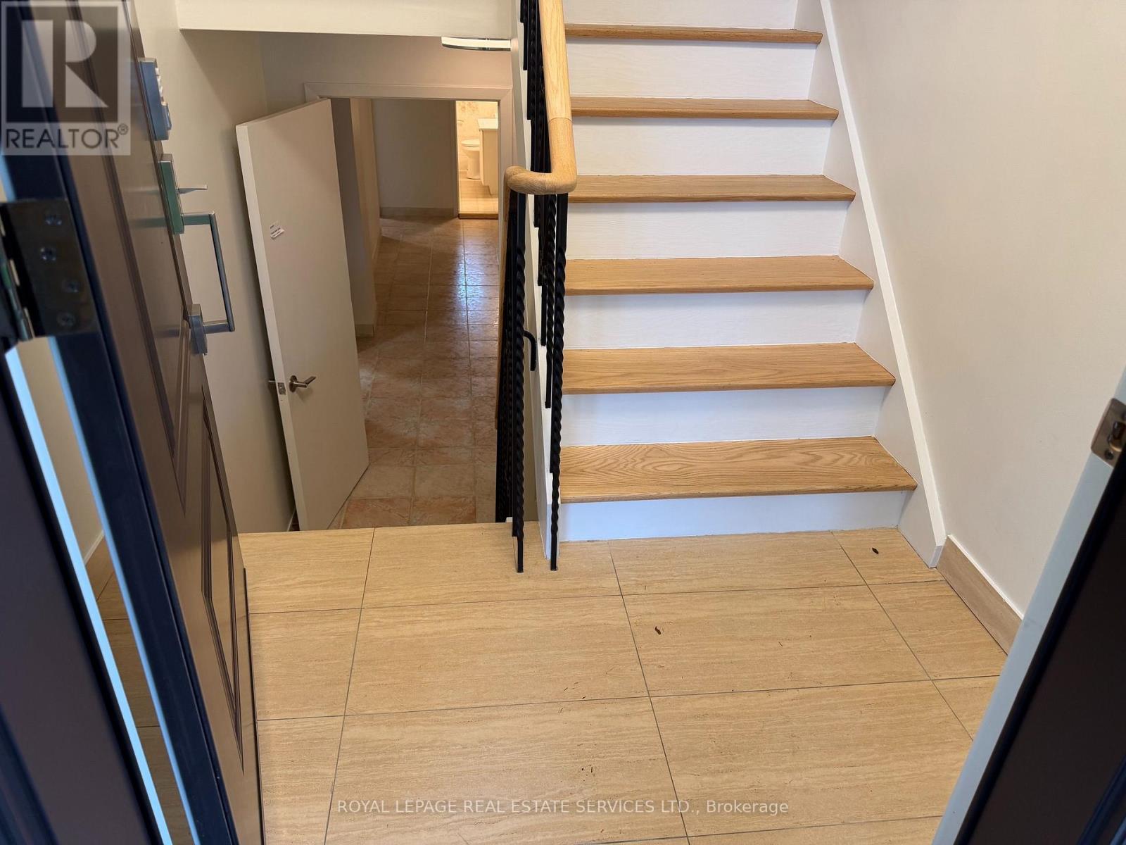 38 Jellicoe Avenue, Toronto, Ontario  M8W 1W1 - Photo 34 - W13412168