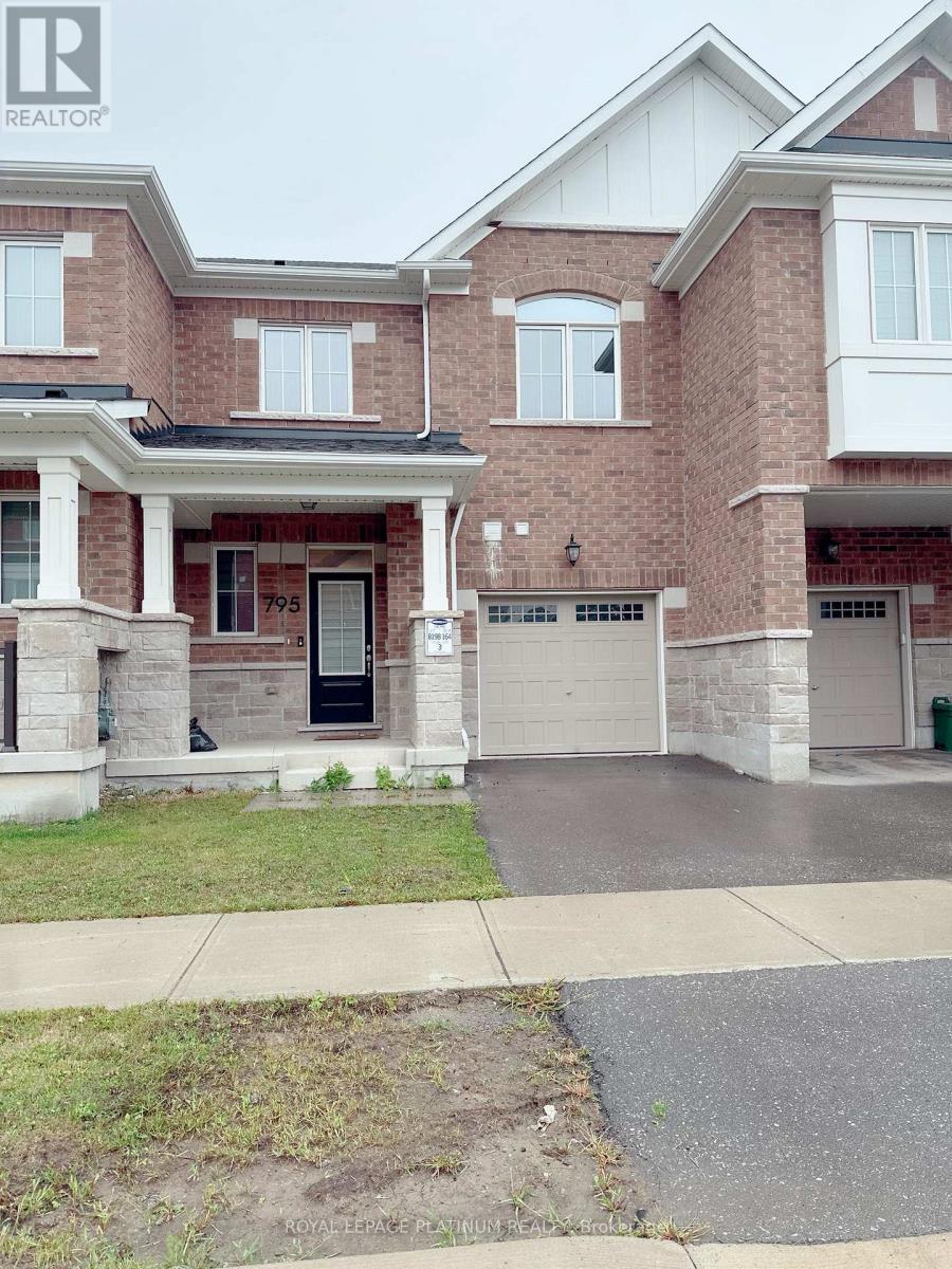 795 PROUD DRIVE, Milton, Ontario