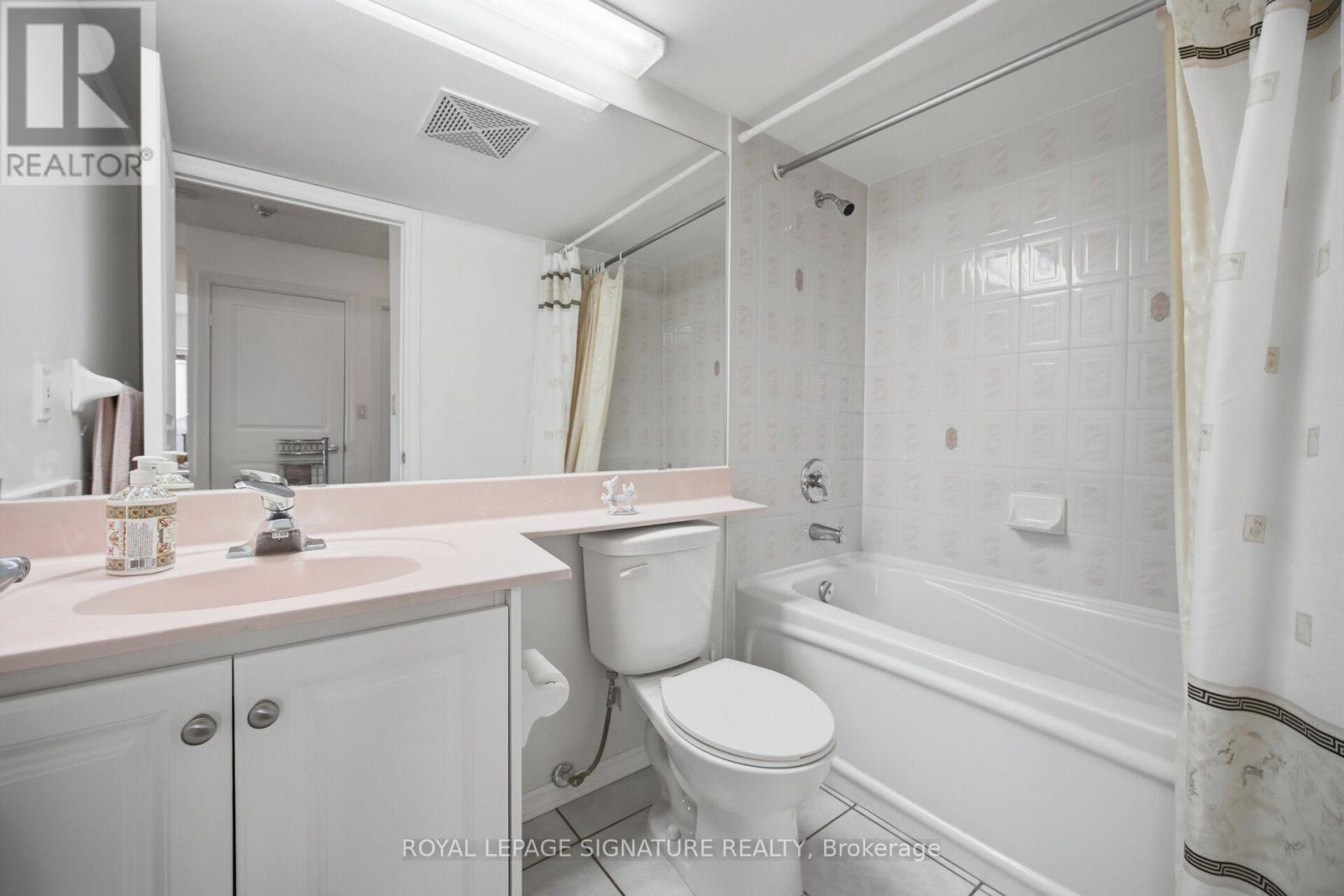 313 - 300 Ray Lawson Boulevard, Brampton, Ontario L6Y 5H5 - Photo 9 - W13729172