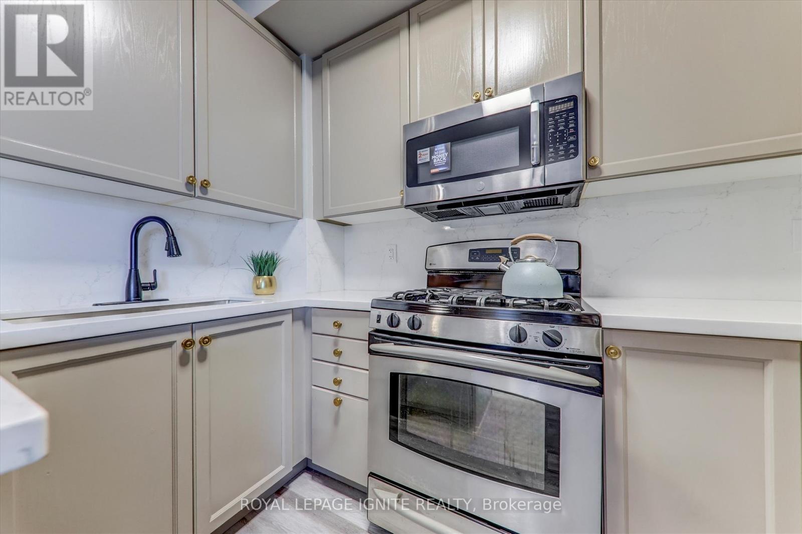 402 - 3939 Duke Of York Boulevard, Mississauga, Ontario L5B 4N2 - Photo 12 - W13729346