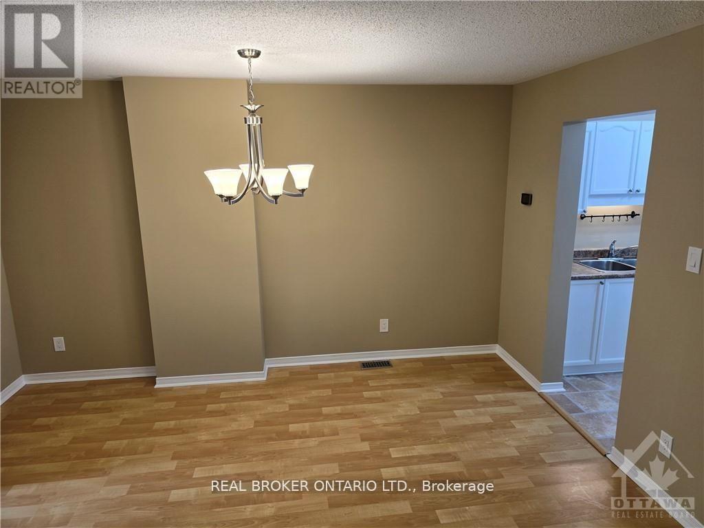 59 Piper Crescent, Ottawa, Ontario K2K 2S9 - Photo 4 - X13729342