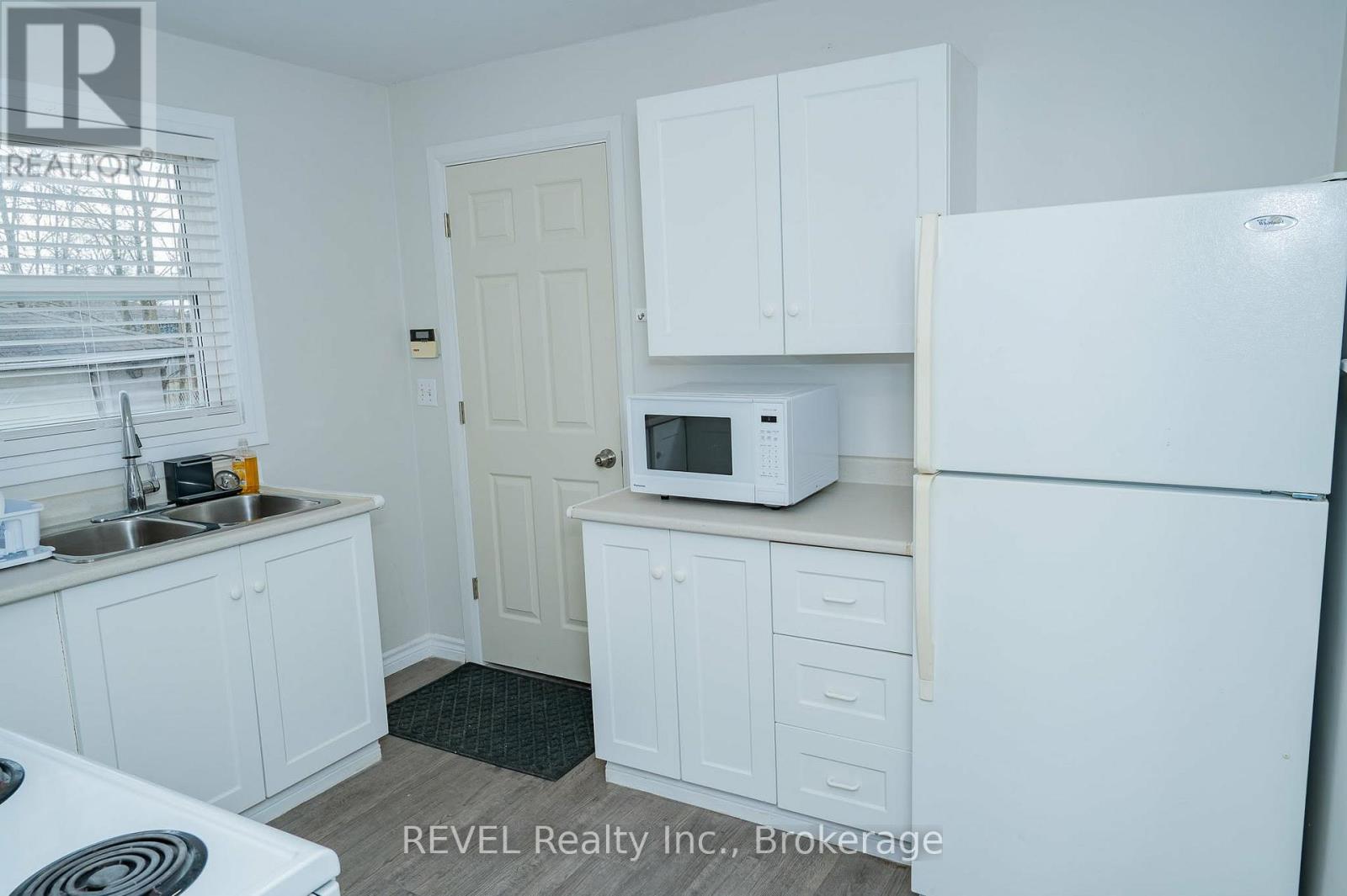 6482 Mcleod Road, Niagara Falls, Ontario  L2G 3G1 - Photo 21 - X13729328