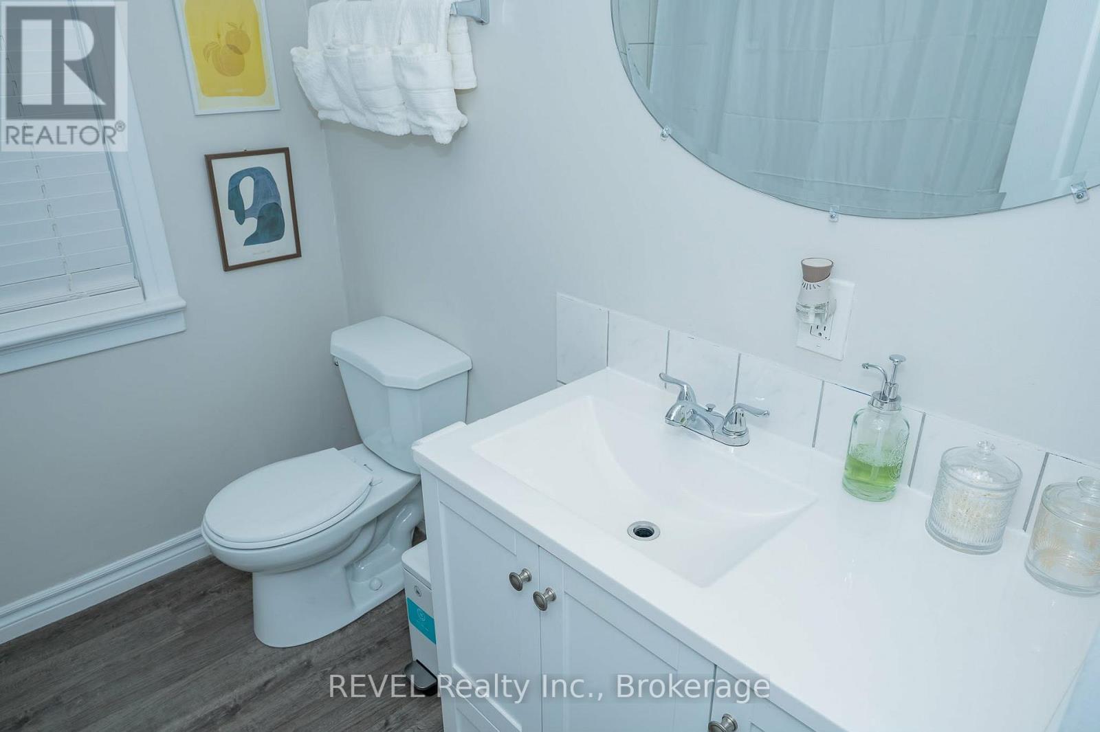 6482 Mcleod Road, Niagara Falls, Ontario  L2G 3G1 - Photo 17 - X13729328