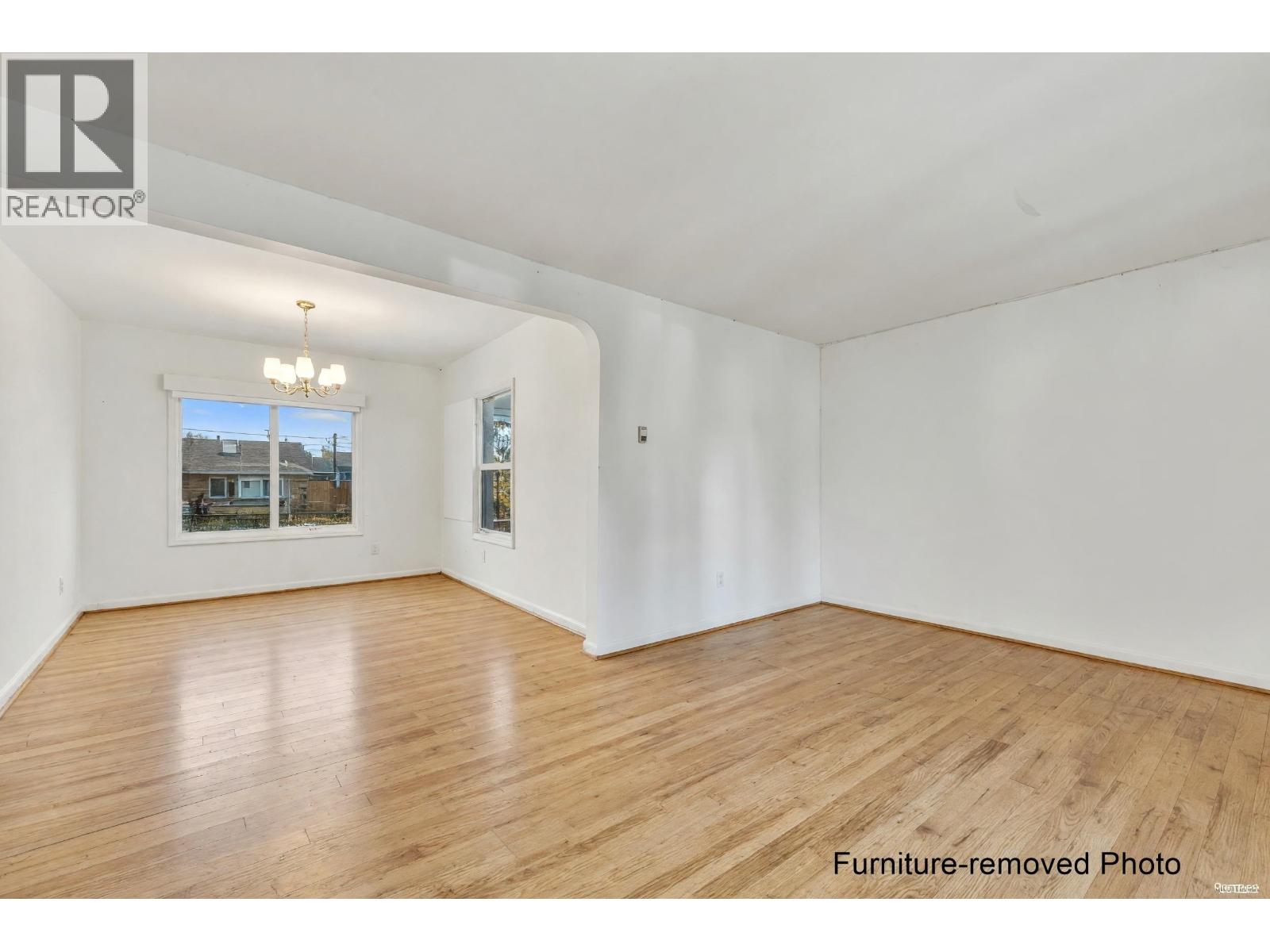 3822 Kincaid Street, Burnaby, British Columbia  V5G 1V4 - Photo 12 - R3147643