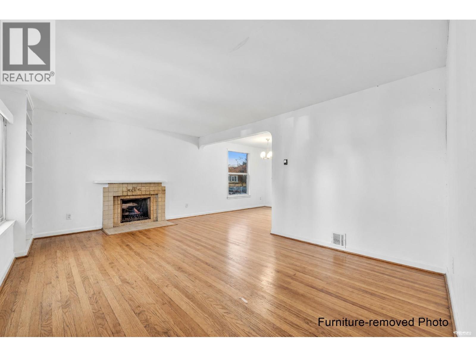 3822 Kincaid Street, Burnaby, British Columbia  V5G 1V4 - Photo 11 - R3147643