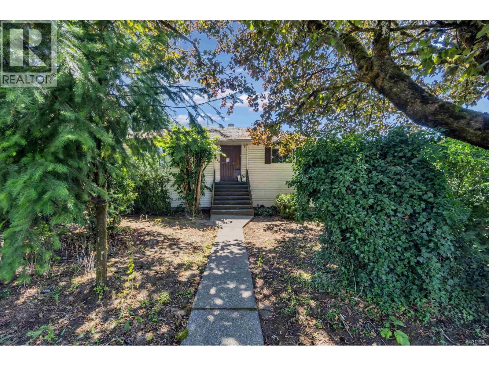 3822 Kincaid Street, Burnaby, British Columbia  V5G 1V4 - Photo 4 - R3147643