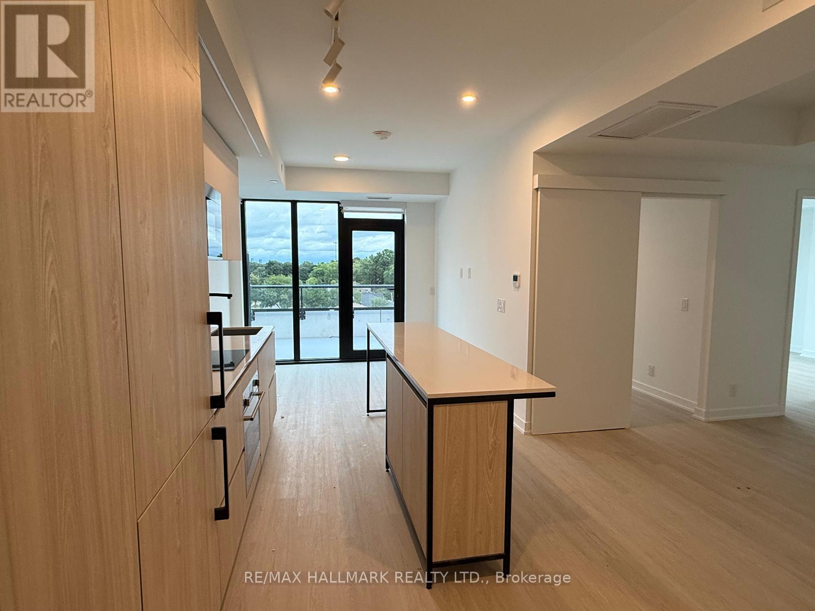 607 - 699 Sheppard Avenue E, Toronto, Ontario  M2K 0J5 - Photo 3 - C13729386