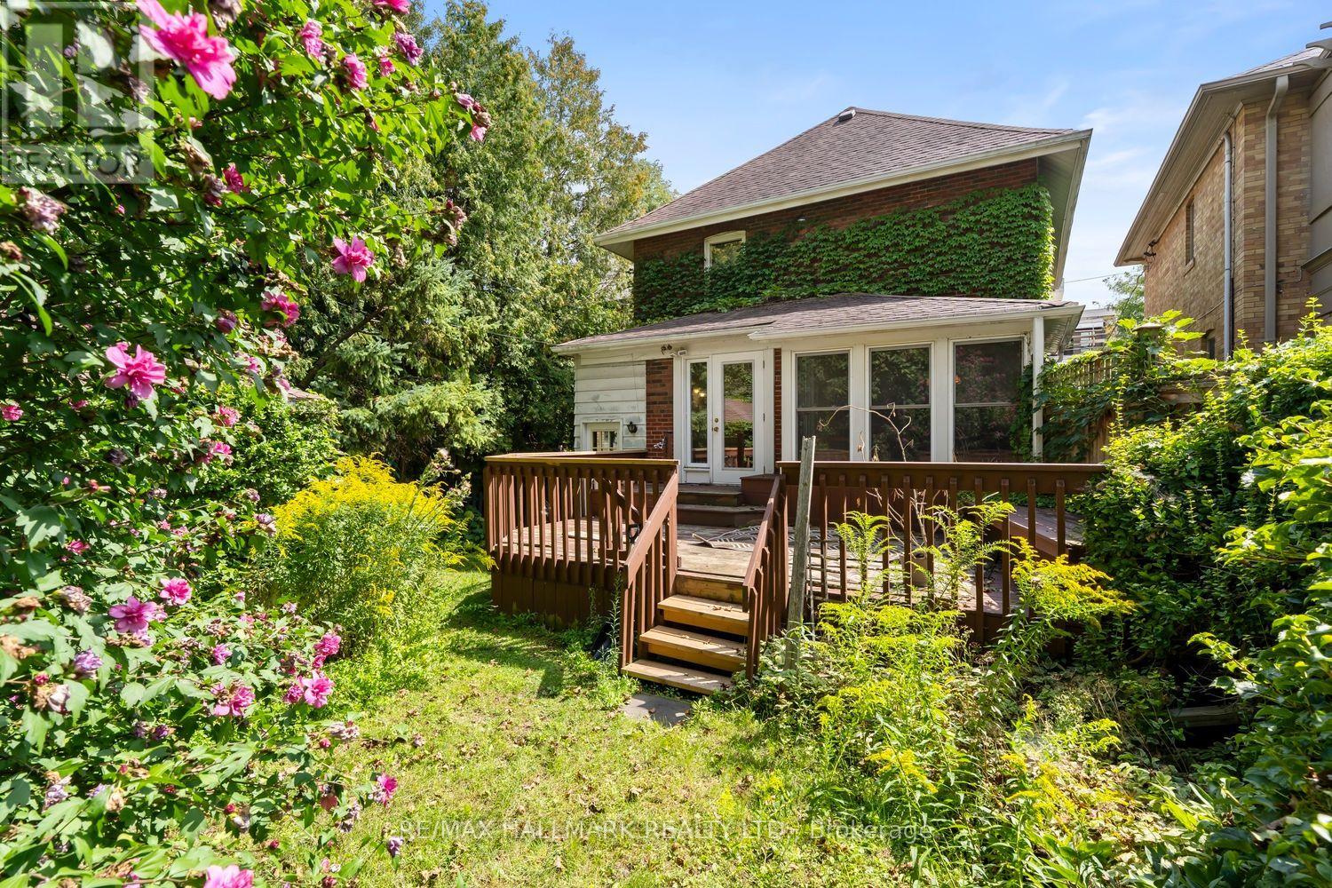 48 Chatsworth Drive, Toronto, Ontario  M4R 1R5 - Photo 15 - C13729396
