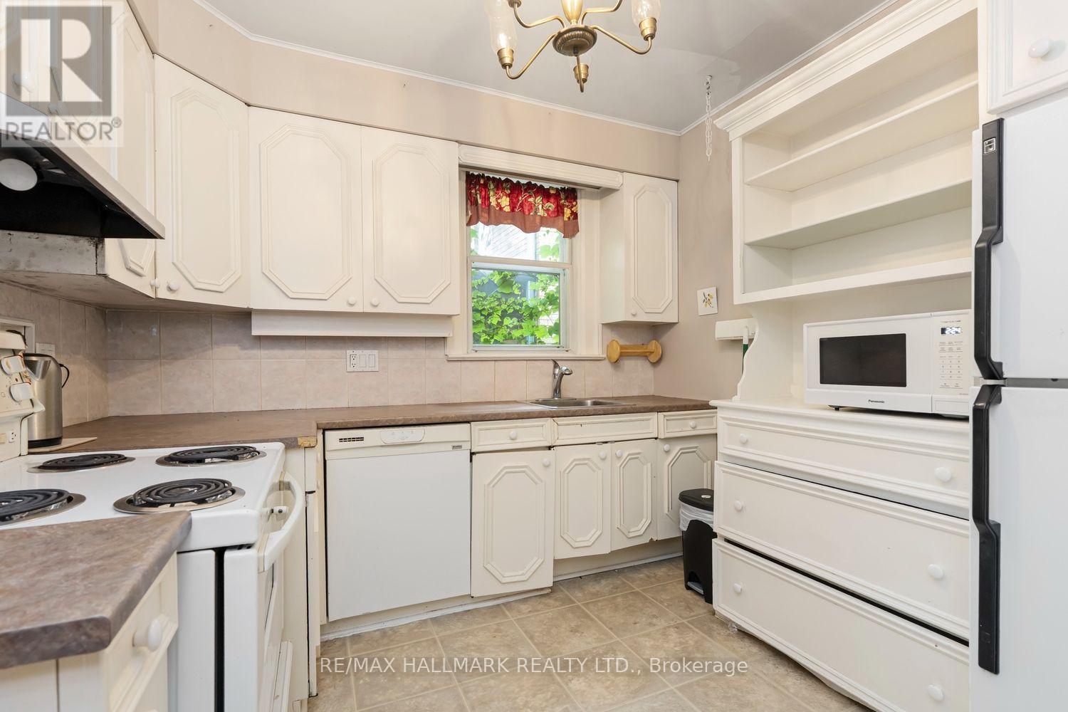 48 Chatsworth Drive, Toronto, Ontario  M4R 1R5 - Photo 24 - C13729396