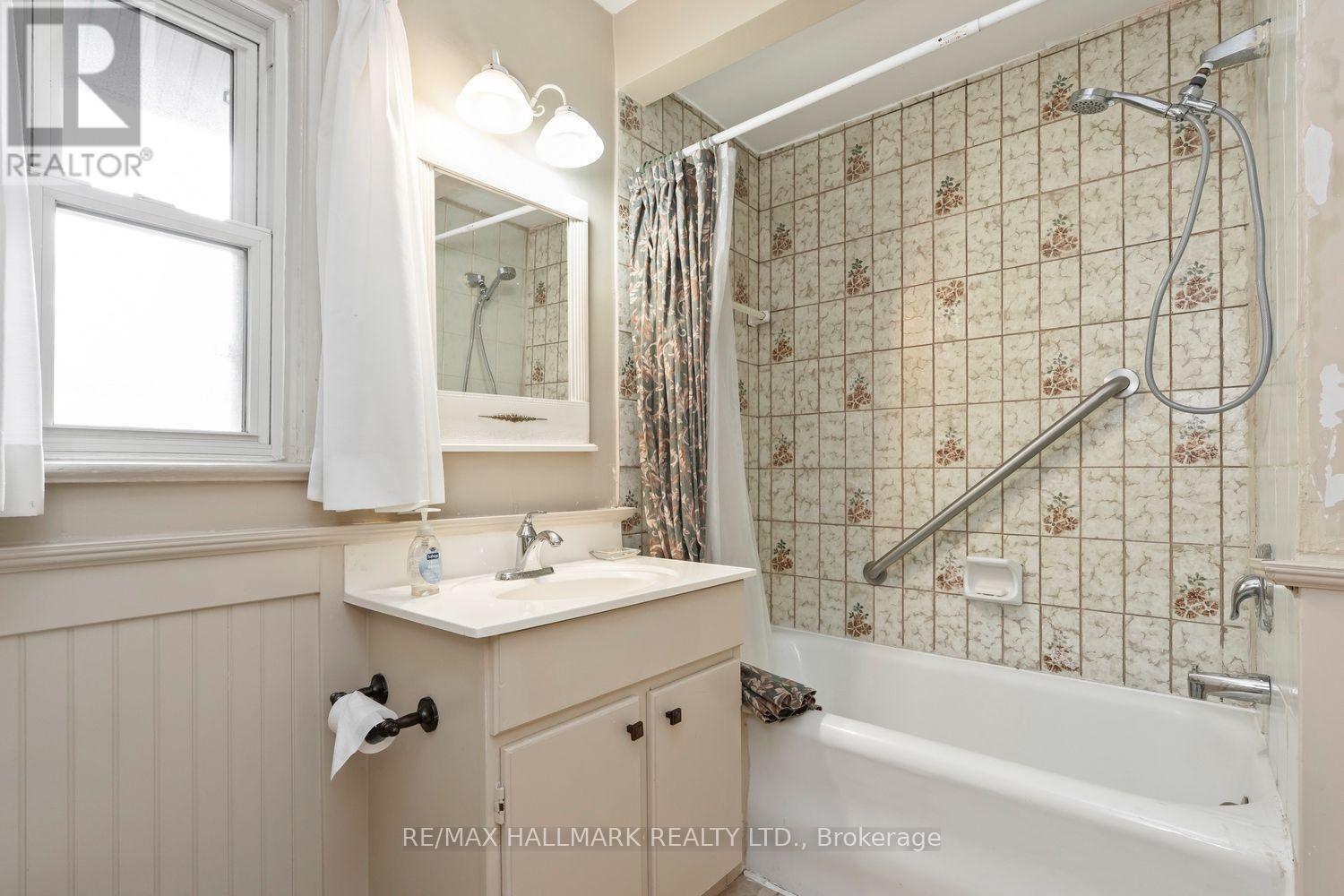 48 Chatsworth Drive, Toronto, Ontario  M4R 1R5 - Photo 31 - C13729396