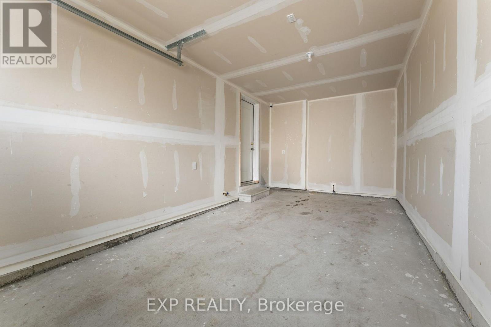 388 Okanagan Path, Oshawa, Ontario  L1H 0B1 - Photo 25 - E13729404