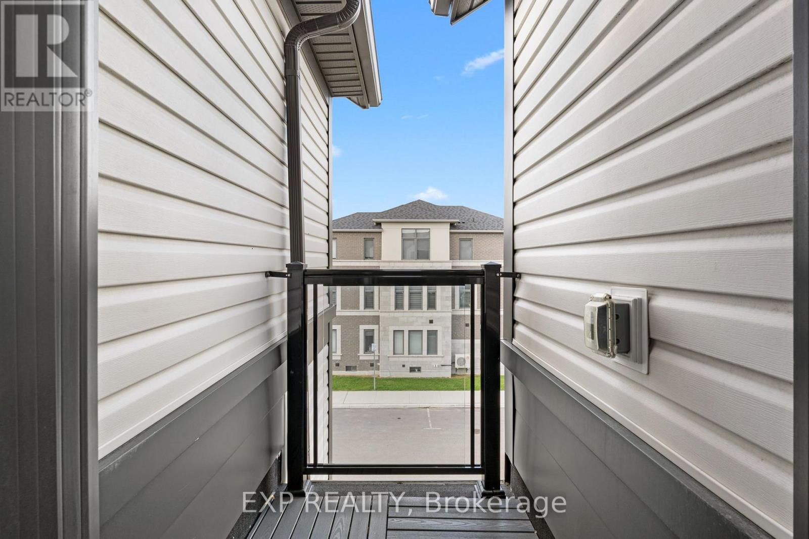 388 Okanagan Path, Oshawa, Ontario  L1H 0B1 - Photo 32 - E13729404