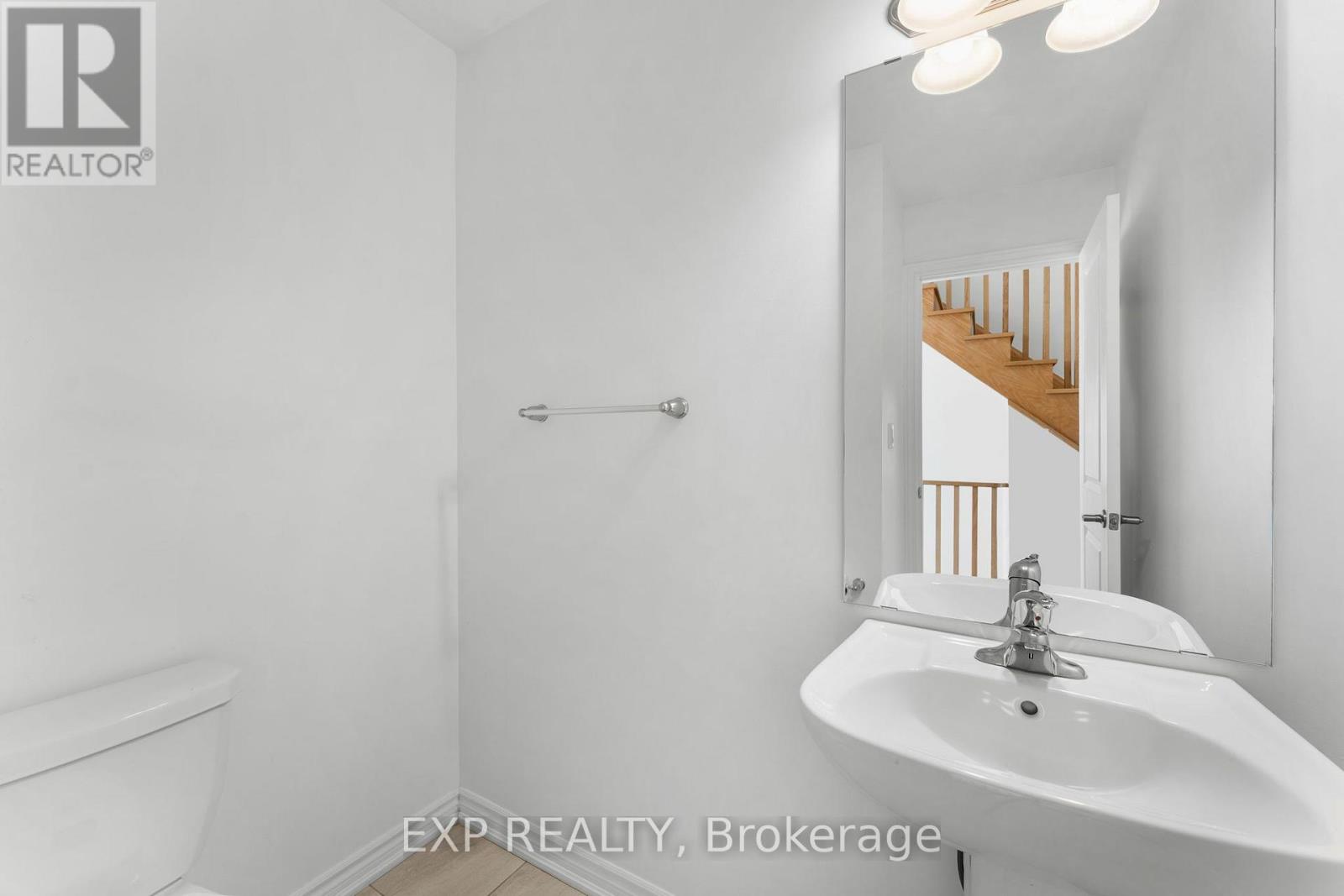 388 Okanagan Path, Oshawa, Ontario  L1H 0B1 - Photo 35 - E13729404