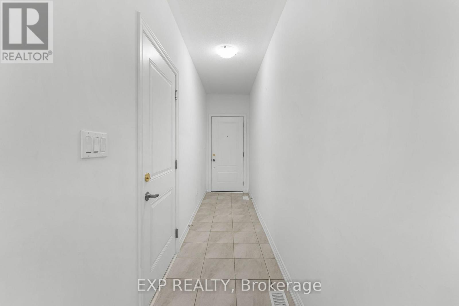 388 Okanagan Path, Oshawa, Ontario  L1H 0B1 - Photo 36 - E13729404
