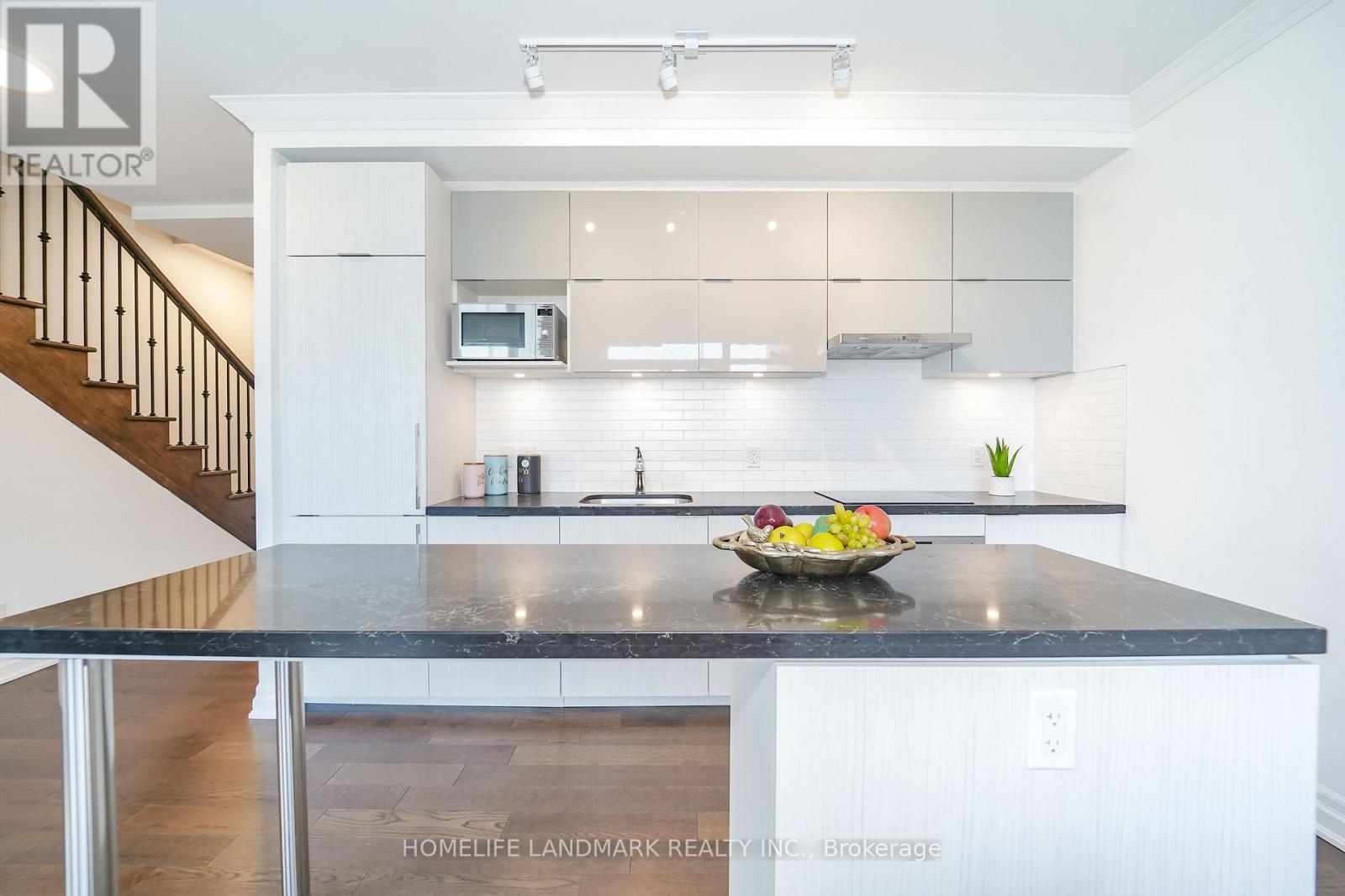 105c - 18 Rouge Valley Drive W, Markham, Ontario  L6G 0H1 - Photo 7 - N13729416