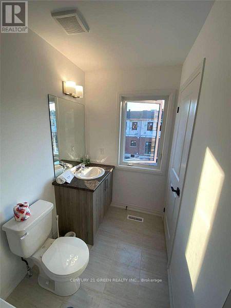 135 Turnberry Lane, Barrie, Ontario  L9J 0M8 - Photo 20 - S13729432