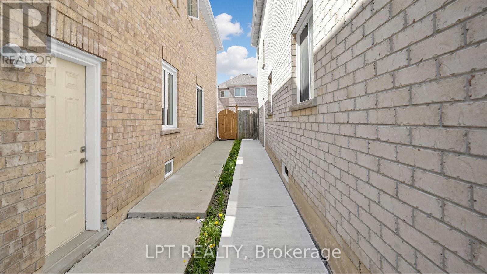 30 Ranchero Drive, Brampton, Ontario  L7A 3C6 - Photo 12 - W13729380