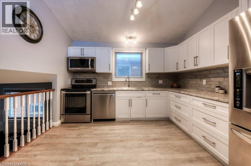274 Grey Fox Drive, Kitchener, Ontario  N2E 3P2 - Photo 5 - 40857628