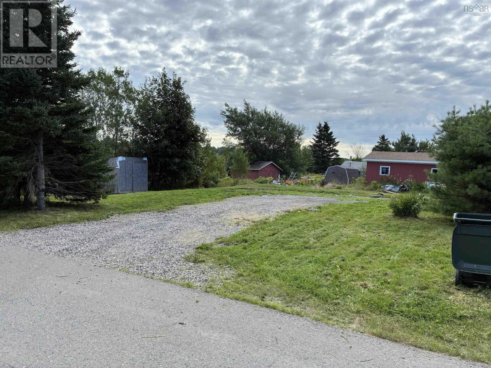 78 George Street, Sydney Mines, Nova Scotia  B1V 1P3 - Photo 3 - 202622042
