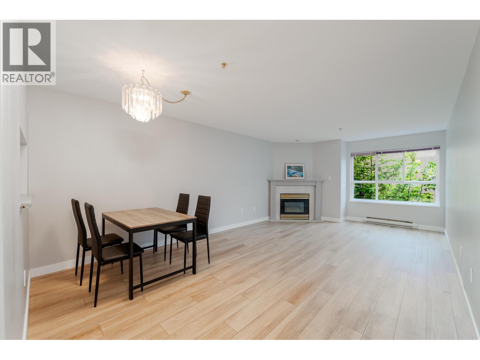 402 624 Agnes Street, New Westminster, British Columbia  V3M 1G8 - Photo 3 - R3160186