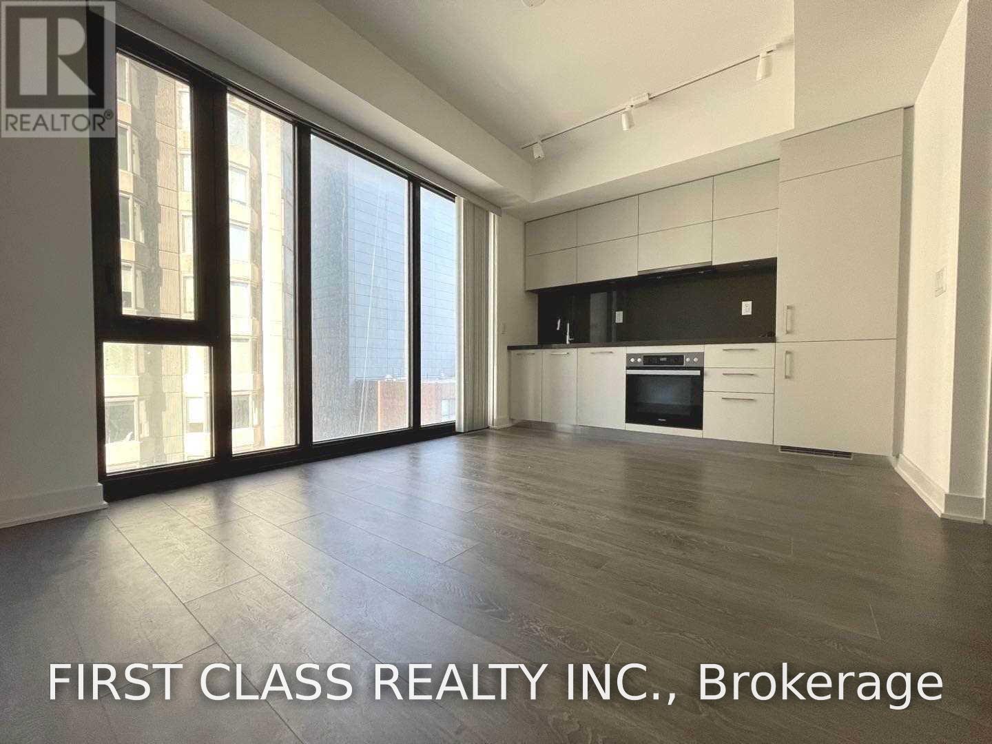 801 - 188 Cumberland Street, Toronto, Ontario  M5R 0B6 - Photo 2 - C13729462