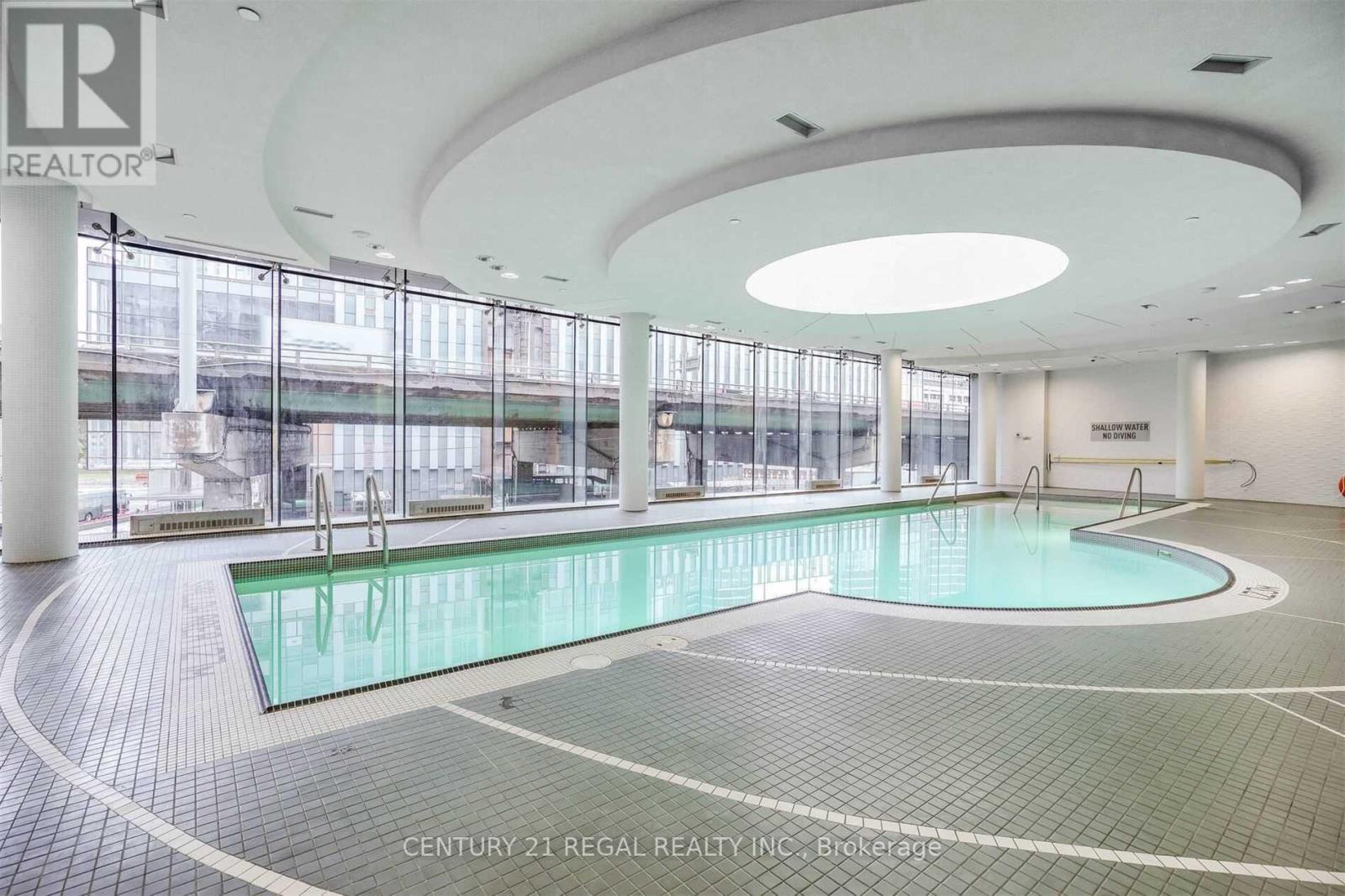 2111 - 14 York Street, Toronto, Ontario  M5J 0A9 - Photo 12 - C13729478