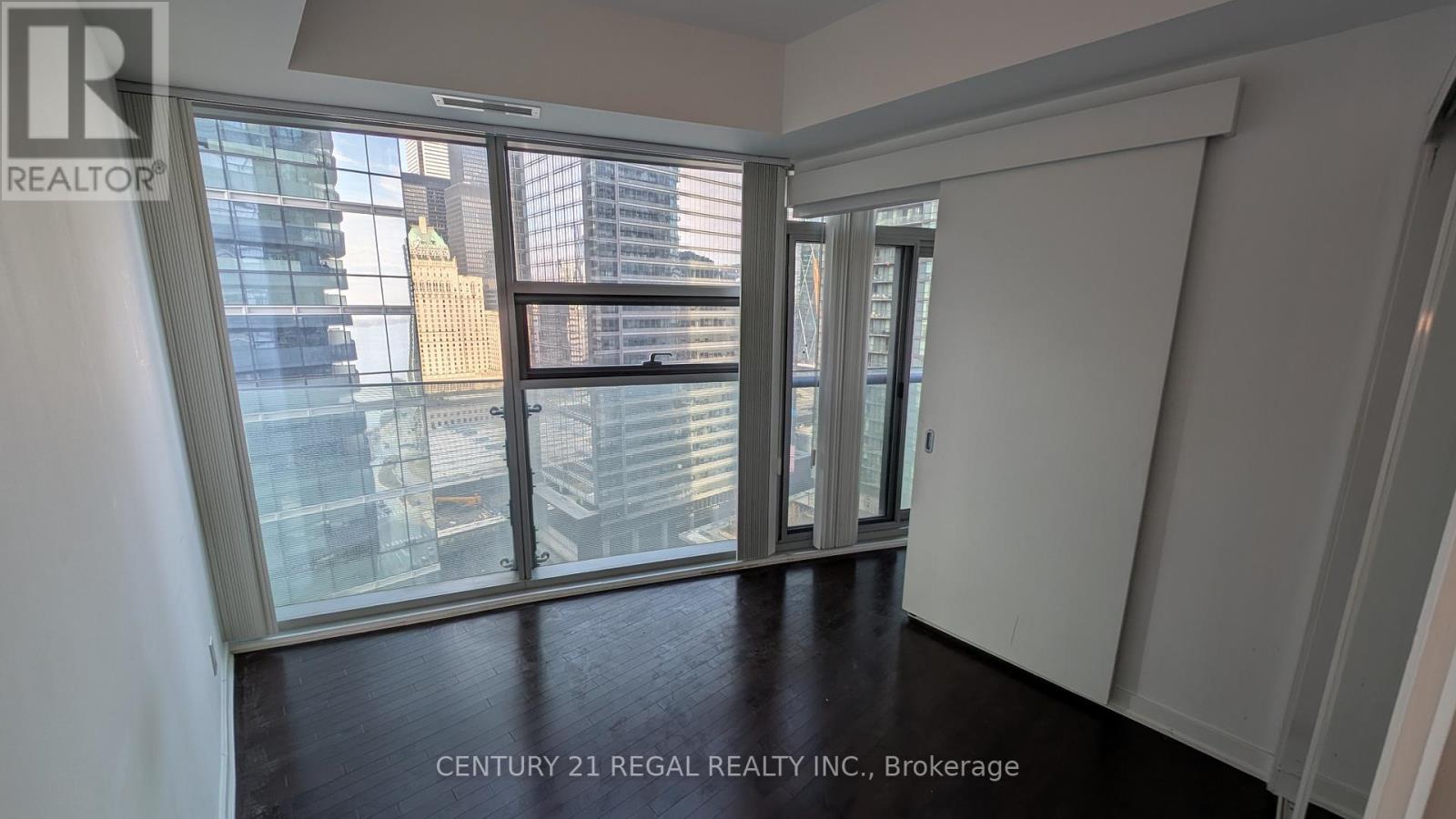 2111 - 14 York Street, Toronto, Ontario  M5J 0A9 - Photo 5 - C13729478