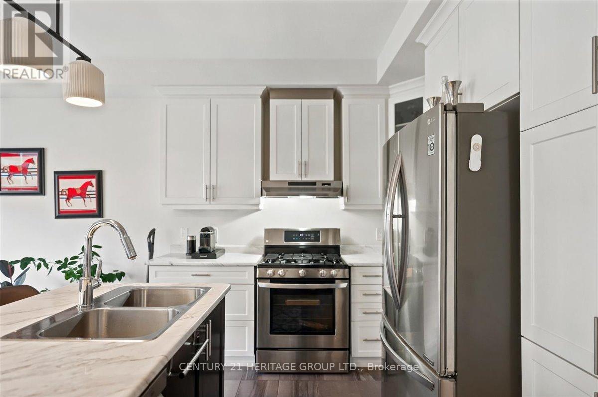 100 Mondial Crescent E, East Gwillimbury, Ontario L9N 0S2 - Photo 4 - N13729488