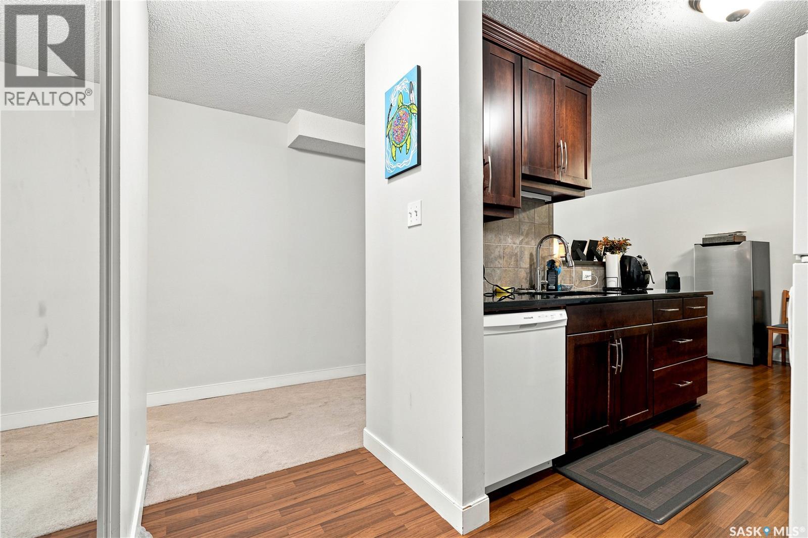 219 122 Edinburgh Place, Saskatoon, Saskatchewan  S7H 5J7 - Photo 3 - SK047062