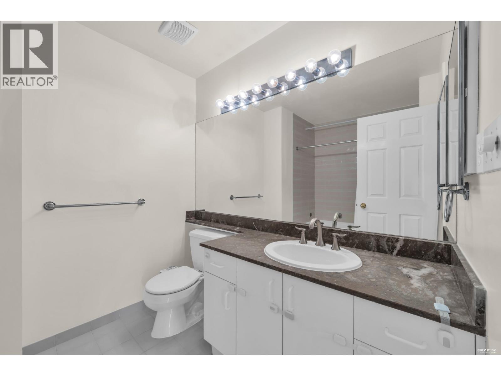 901 6521 Bonsor Avenue, Burnaby, British Columbia  V5H 4N3 - Photo 13 - R3160187