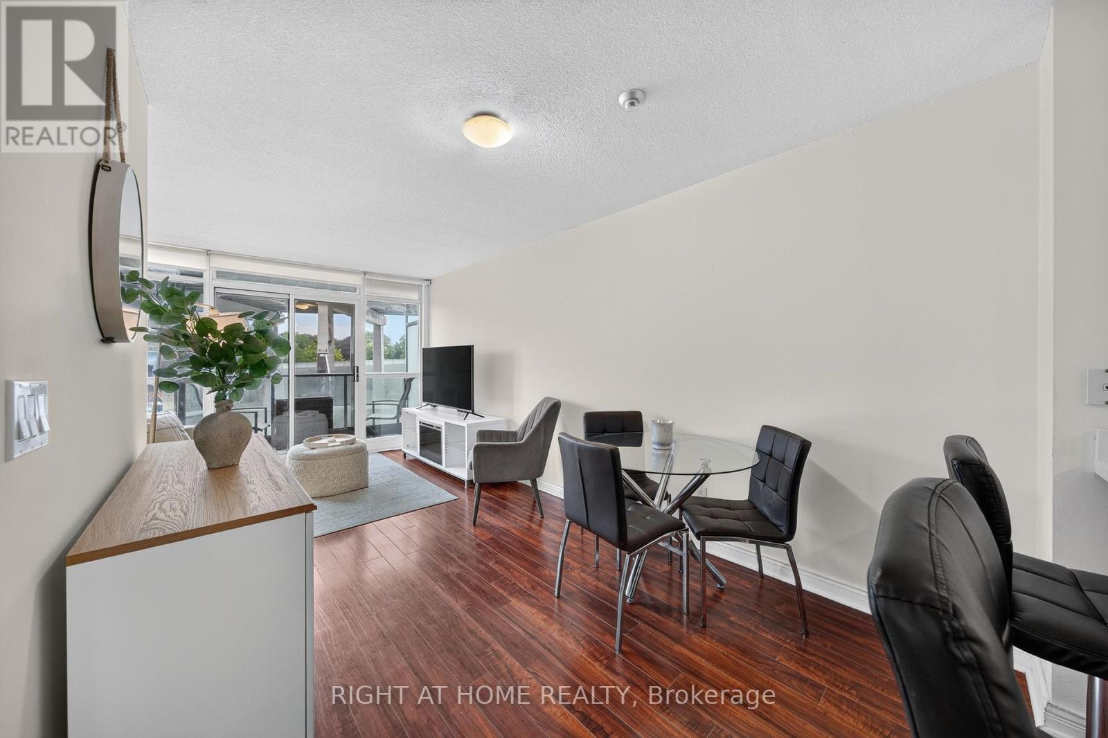 321 - 231 Fort York Boulevard, Toronto, Ontario  M5V 1B2 - Photo 4 - C13729504