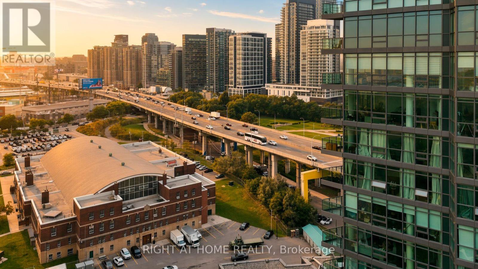 321 - 231 Fort York Boulevard, Toronto, Ontario  M5V 1B2 - Photo 43 - C13729504