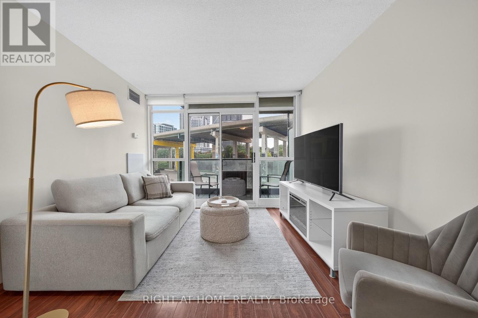 321 - 231 Fort York Boulevard, Toronto, Ontario  M5V 1B2 - Photo 5 - C13729504