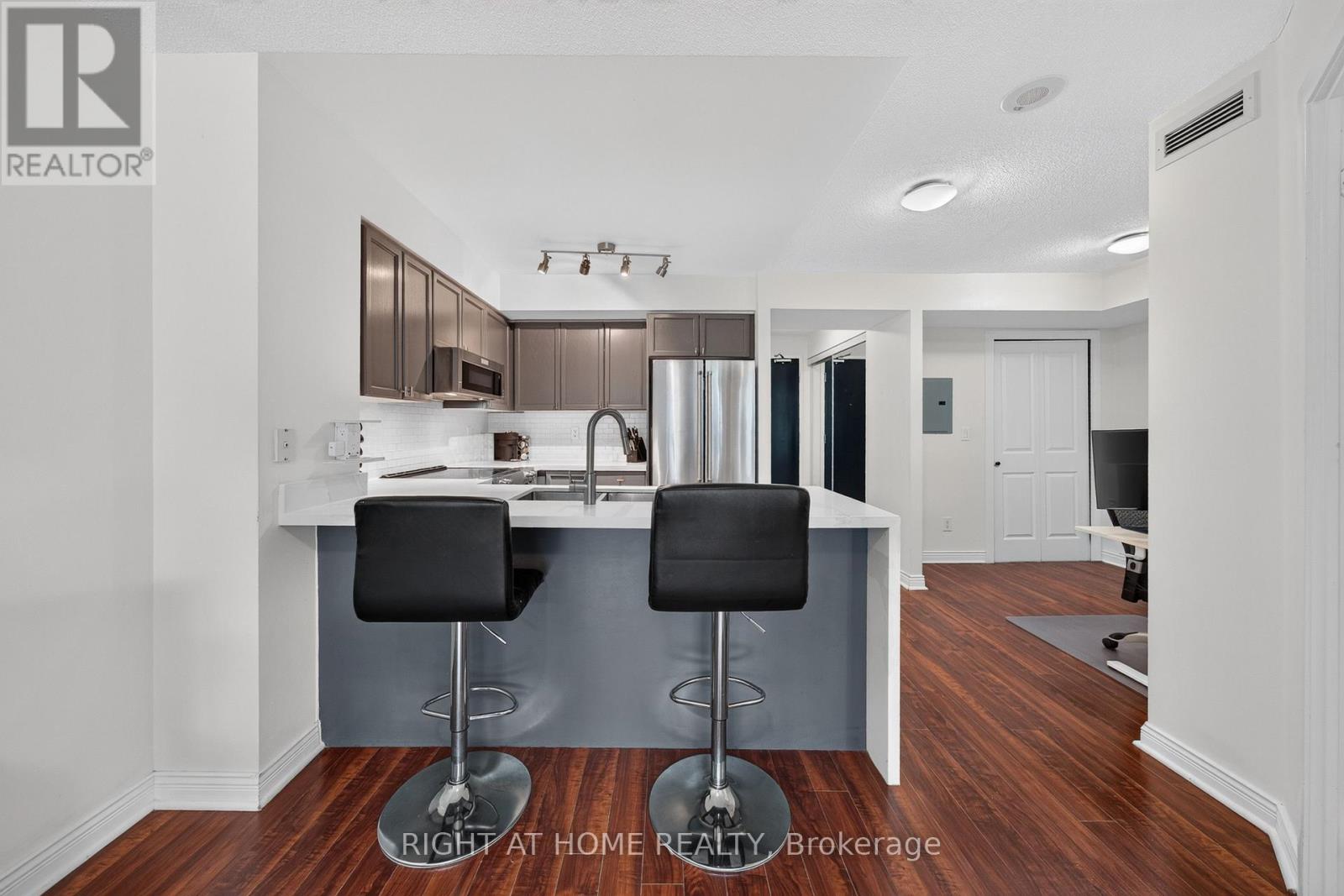 321 - 231 Fort York Boulevard, Toronto, Ontario  M5V 1B2 - Photo 8 - C13729504
