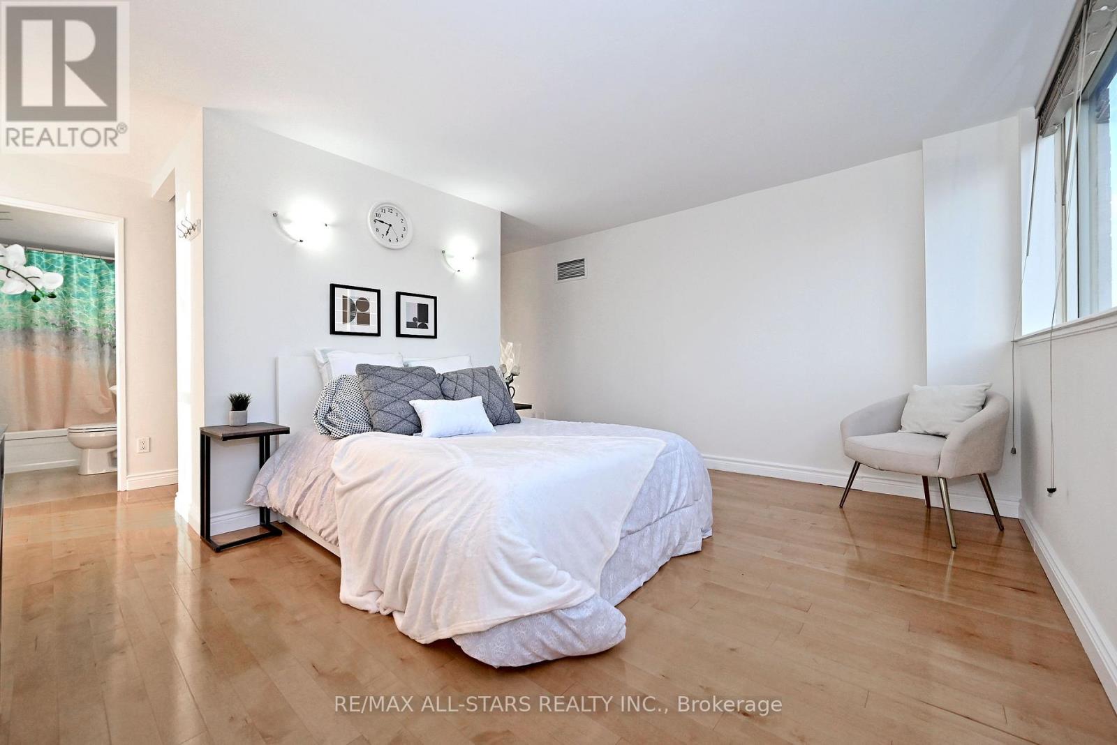 2112 - 15 Maitland Place, Toronto, Ontario M4Y 2X3 - Photo 19 - C13729512