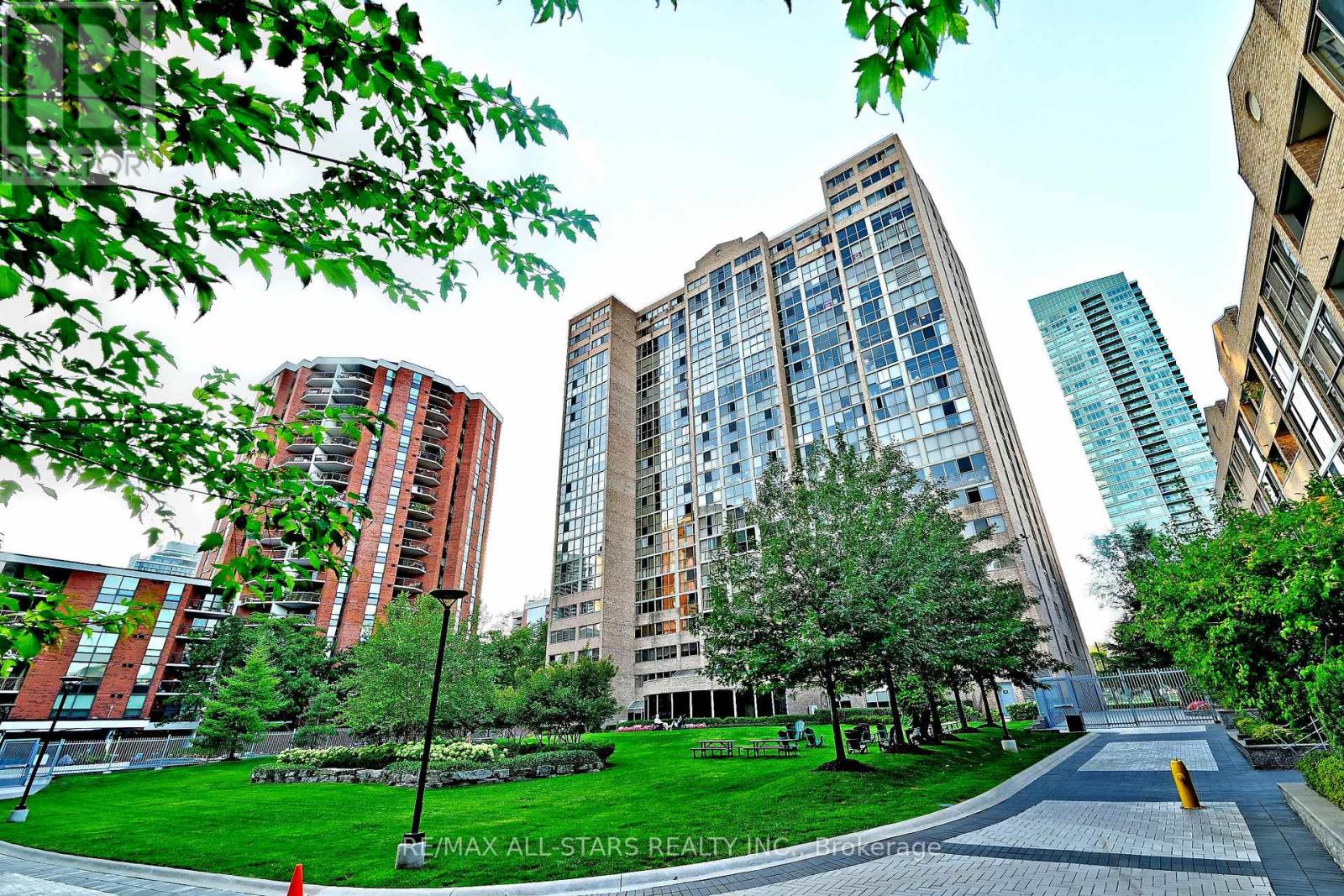 2112 - 15 Maitland Place, Toronto, Ontario M4Y 2X3 - Photo 48 - C13729512