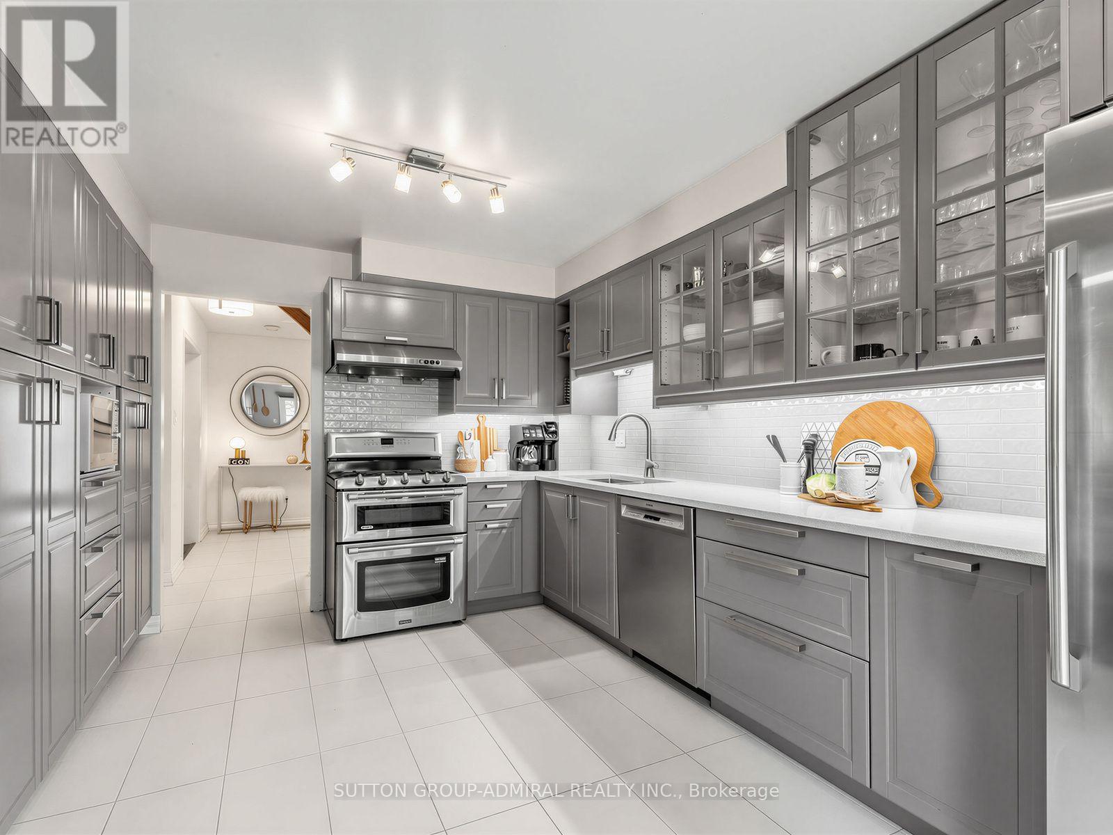 59 Marita Place, Vaughan, Ontario  L4K 3J8 - Photo 11 - N13729498