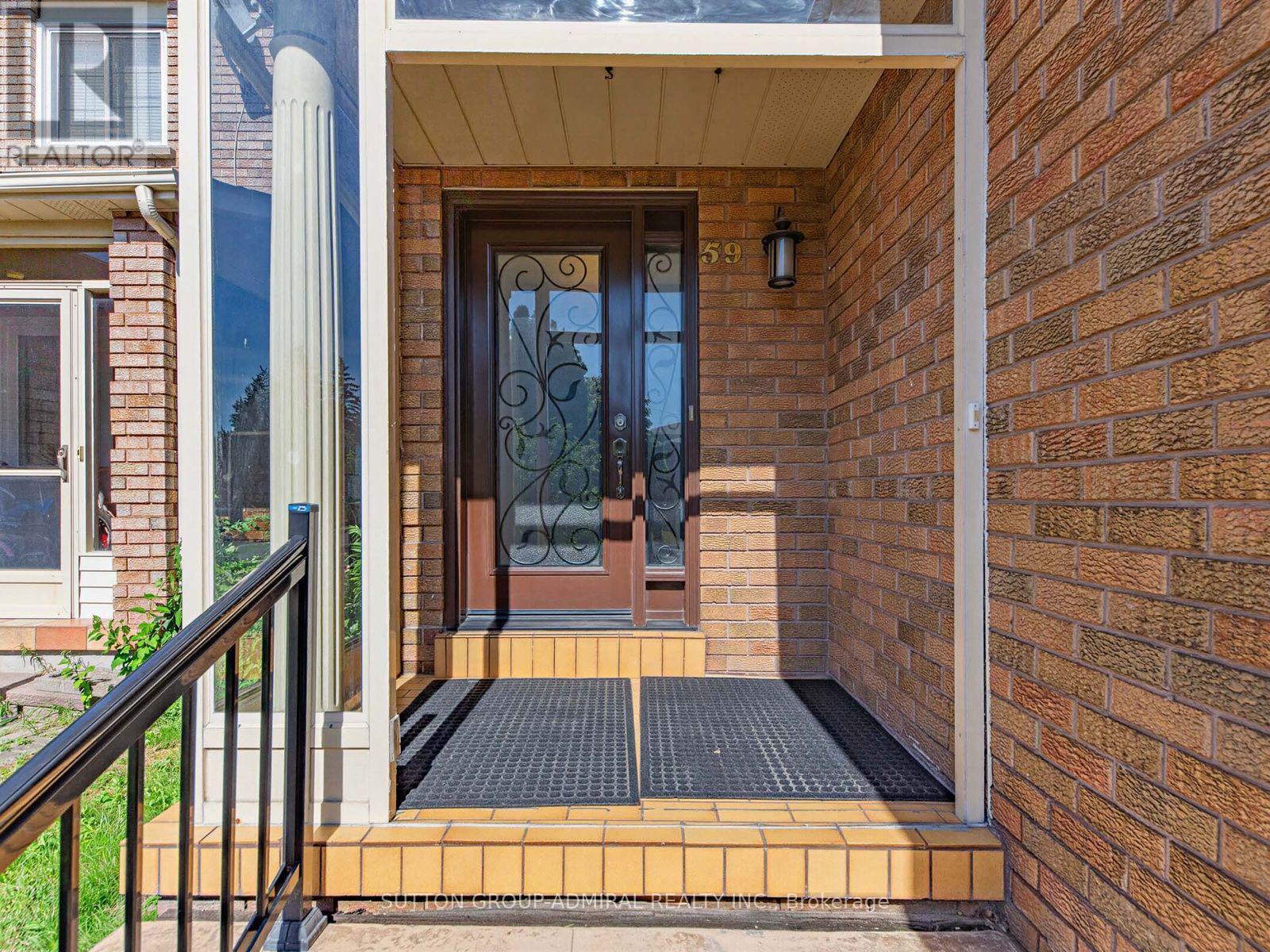 59 Marita Place, Vaughan, Ontario  L4K 3J8 - Photo 3 - N13729498