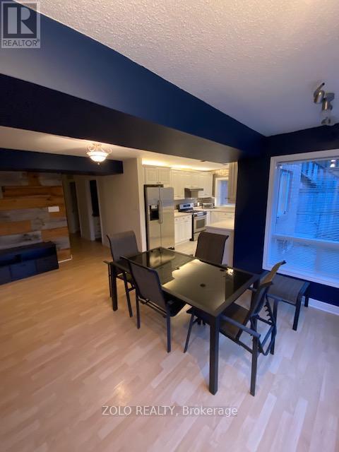 24 Coburn Crescent, New Tecumseth, Ontario  L0G 1A0 - Photo 3 - N13729514