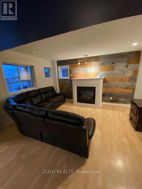 24 Coburn Crescent, New Tecumseth, Ontario  L0G 1A0 - Photo 4 - N13729514