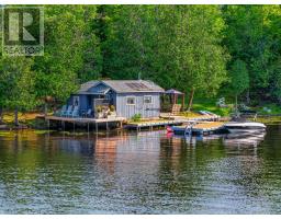 6 WENDY'S LANE, McKellar, Ontario