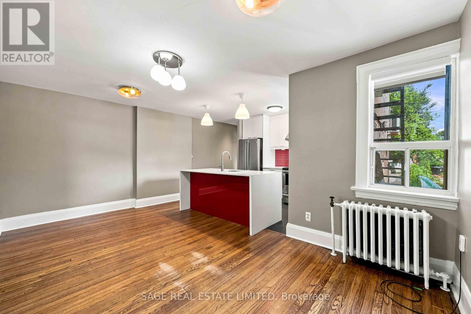 Main - 251 High Park Avenue, Toronto, Ontario  M6P 2S5 - Photo 12 - W13729516