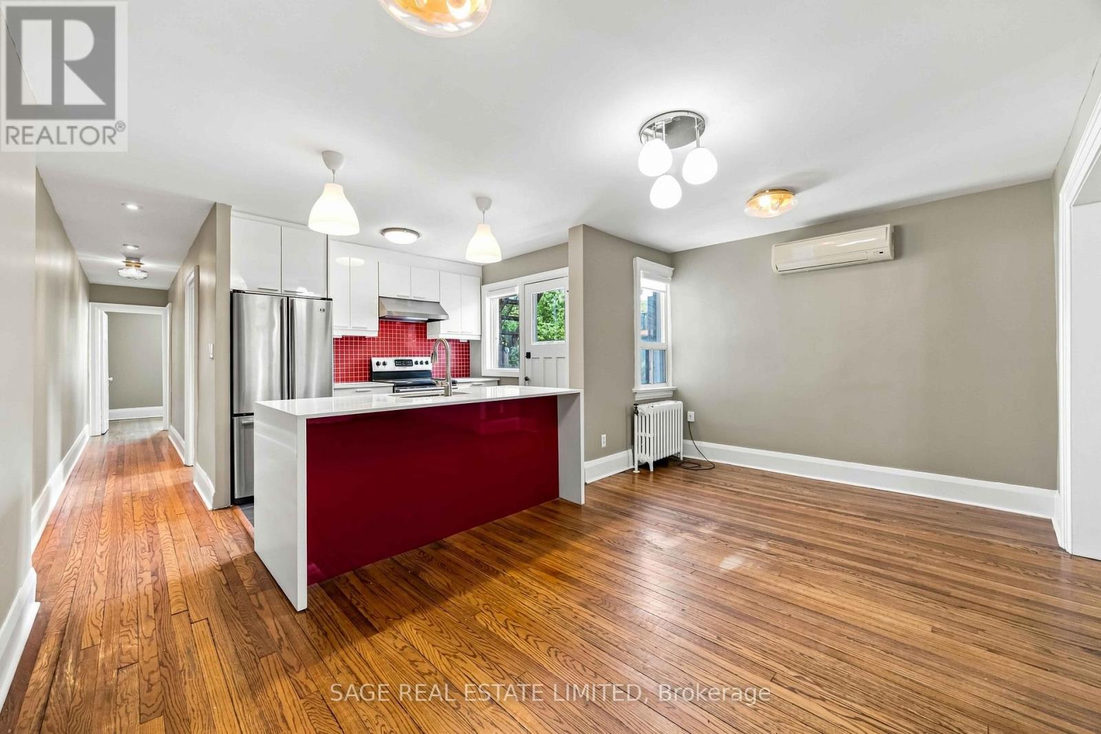 Main - 251 High Park Avenue, Toronto, Ontario  M6P 2S5 - Photo 13 - W13729516