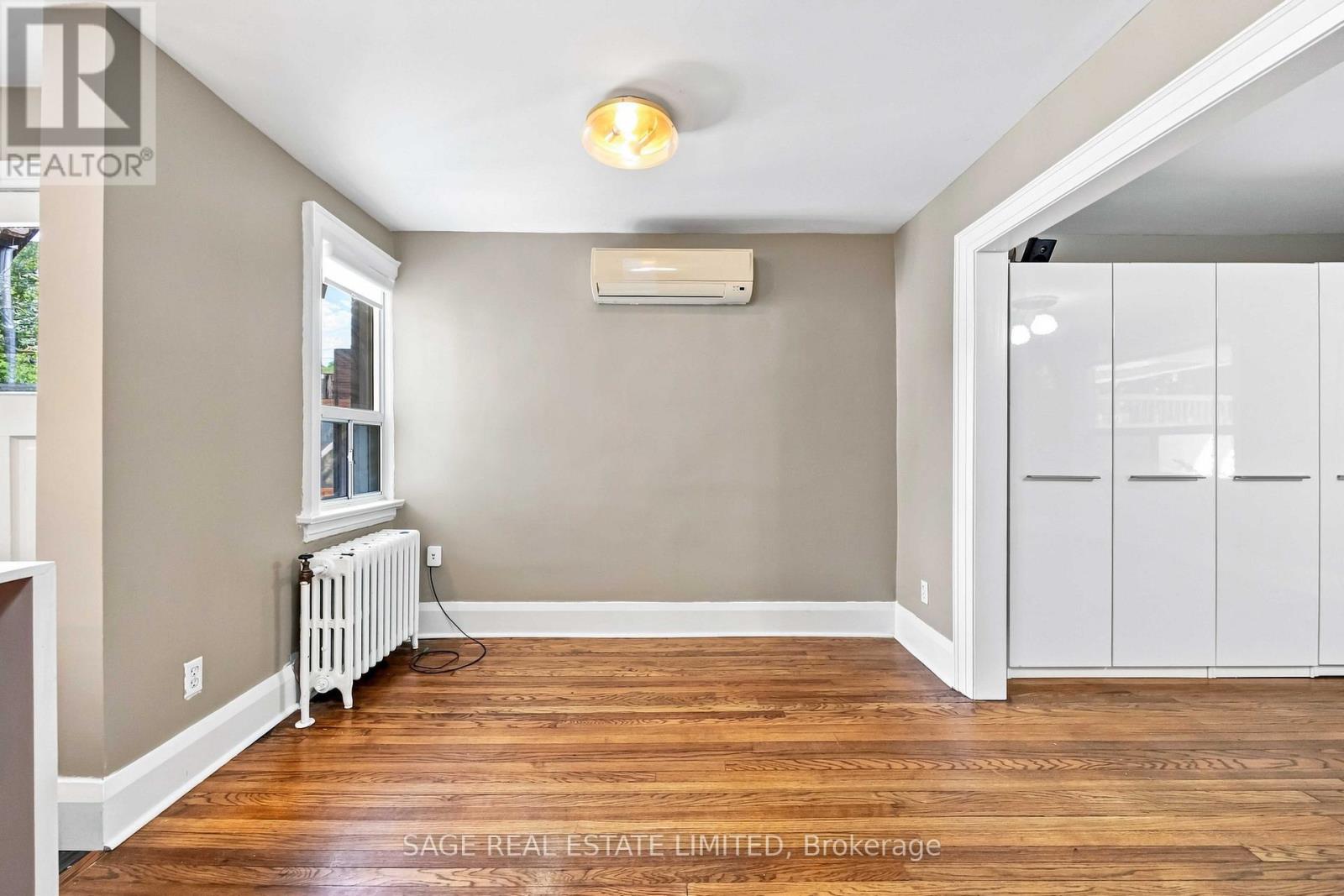 Main - 251 High Park Avenue, Toronto, Ontario  M6P 2S5 - Photo 14 - W13729516