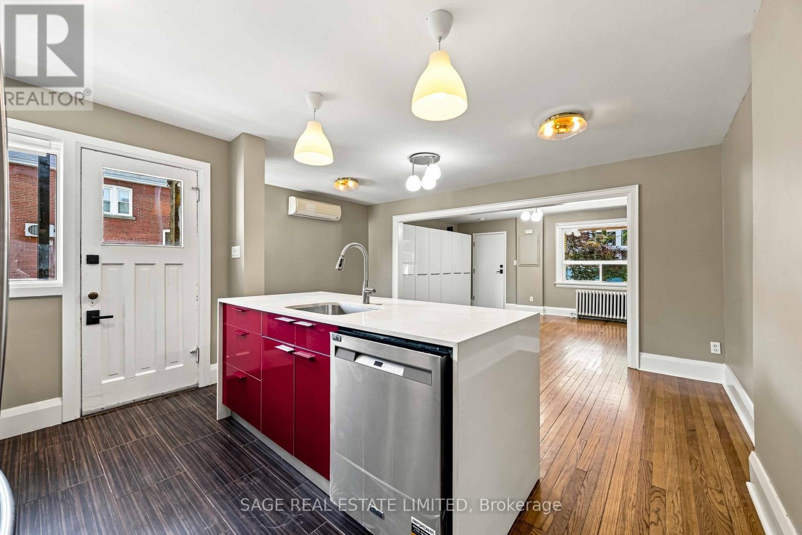 Main - 251 High Park Avenue, Toronto, Ontario  M6P 2S5 - Photo 18 - W13729516